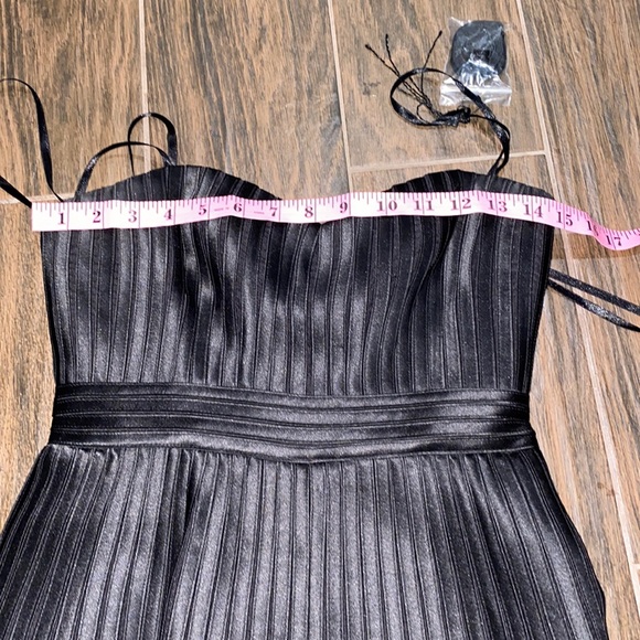 BCBGMaxAzria black strapless sweetheart peplum dress - Picture 3 of 10